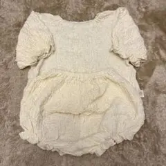 アイボリー フリル袖 トップスパンツセットアップ 90サイズ