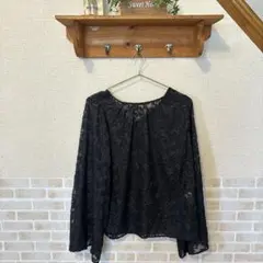 大幅お値下げ中！！しまむら　黒 花柄 長袖ブラウス Mサイズ