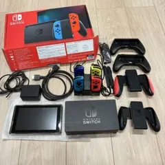 Nintendo Switch 本体　ジョイコン4個、キャリングケース付