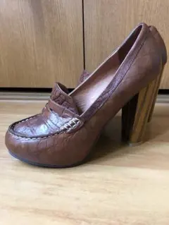 ローズバッド☆ Jeffrey Campbell ローファー風パンプス23.5のサムネイル
