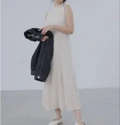 セミマーメイドリブニットワンピース