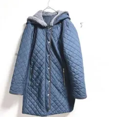 キルティングロングコート　プリーツ　ボアフード　ゆったりシルエット