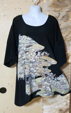 着物リメイク黒留袖風景画Aラインチュニックのサムネイル
