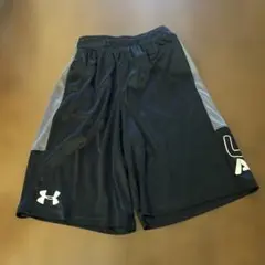 アンダーアーマー　ハーフパンツ　150