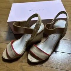 ダイアナサンダル