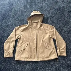 ベージュ フード付きジャケット　GU