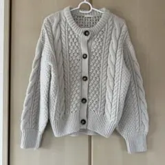 ベージュ　ケーブルニット カーディガン　GU Sサイズ