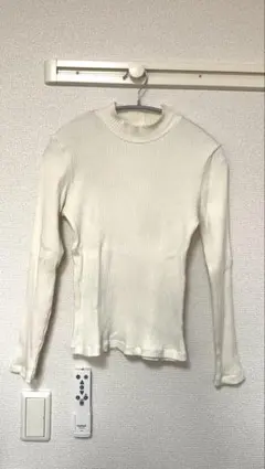 UNIQLO / リブハイネックT