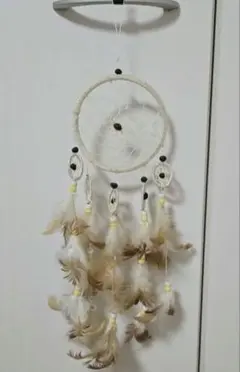 ドリームキャッチャー ホワイトとベージュ