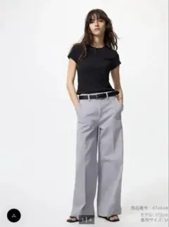 ✨新品未使用✨☆UNIQLO☆ ワイドトラウザージーンズ