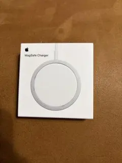 【新品】MagSafe充電器 正規品 Apple純正のサムネイル