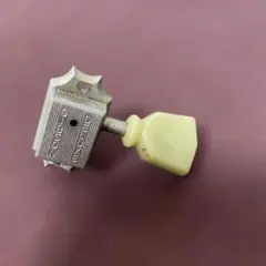 Item thumbnail for item d5068517-9bc2-4489-b599-39812bd53618