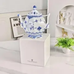 Royal Copenhagen 青白いティーポット