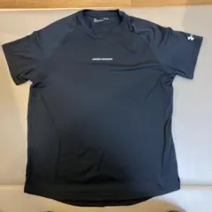UNDER ARMOUR ブラックシャツ LG ルーズフィット