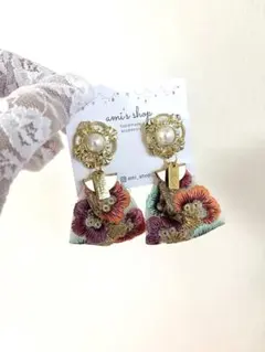 インド刺繍リボンとパールのピアス　カラフル