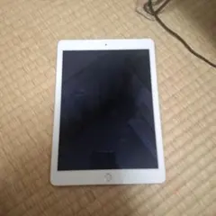 ジャンクiPad第7世代 32GB シルバーWi-Fiモデル - メルカリ