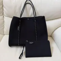美品です！！！ Willow Bay ネオプレン トートバッグ ポーチ付きのサムネイル