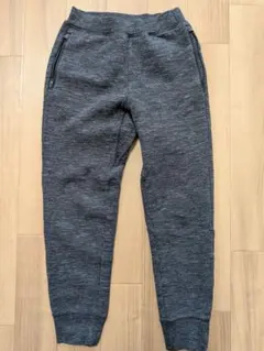 ユニクロ　UNIQLO　ドライスウェットパンツ　140cm　グレー