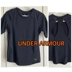 UNDER ARMOUR ブラック Tシャツ SM