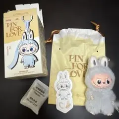 POP MART PIN FOR LOVE イニシャルCラブブ