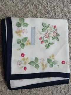 Wedgwood 花と葉の刺繍 ハンカチ　他　2枚セット