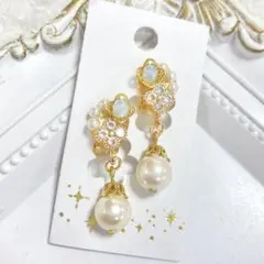 ハンドメイドイヤリング【No.24】痛くない 蝶バネ ガラス 花 パール 綺麗