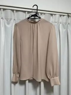 ☆美品☆overE 長袖 フロントツイストブラウス エクリュ96 - メルカリ