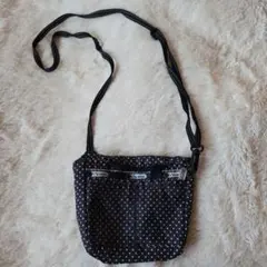 LeSportsac☆ミニショルダーバッグ　黒✕ドット　小物入れ　ミニポシェット