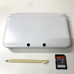 動作品 ニンテンドー3DS LL ホワイト 本体 SDカード付 動作品 初期化済