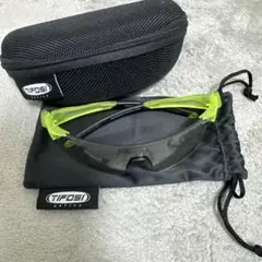 Tifosi サングラス Race Neon 付替えレンズ ケース付き - メルカリ