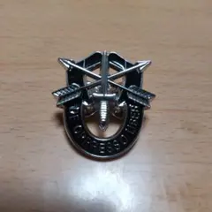 アメリカ軍 特殊部隊 スペシャルフォース グリーンベレー 帽章 ピンバッジ 米軍