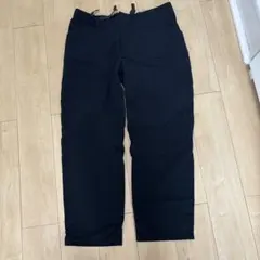 ユニクロ　ギアパンツ　ブラック