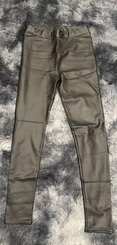 In the rise フェイクレザー/レギンス