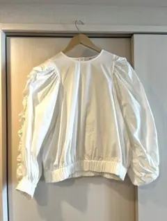 yori 長袖 フリルスリーブブラウス ホワイト 38 新品タグ付き - メルカリ