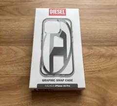 ディーゼル iPhone 16 Pro グラフィックスナップケース シルバー
