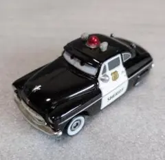 警察車両 ミニカー 黒と白