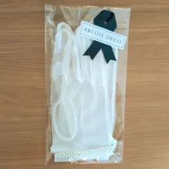 ウェディンググローブ　アールイズ・ウエディング　スワロデザイン