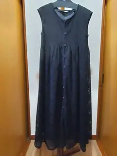 #新品未使用/最終値下げ ジレにもなるレースロングワンピース/黒/ノースリーブのサムネイル