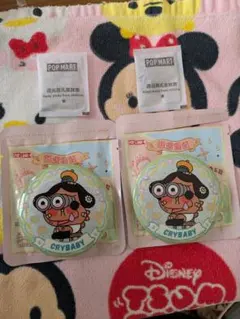 CRYBABY 缶バッジ 2個　POPLAND　限定 北京　ポップマート