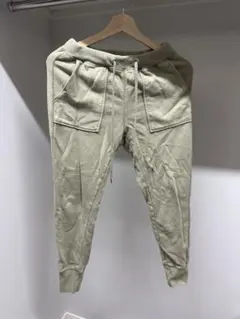 s サイズスキニー系ベージュ ジョガーパンツ スウェットパンツGU