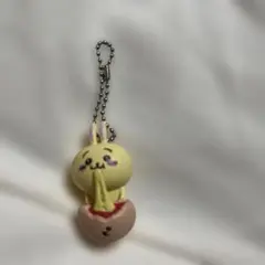 ちいかわ たべものいっぱいマスコット　うさぎ ピザまん