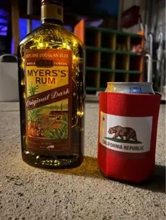 テーブルライト　ラム　瓶　電池入れ替え可能　ビールカバー　カリフォルニアベア　赤