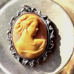 【希少】ヴィンテージ　カメオ　ネックレスチャーム　女性の横顔♡ペンダント