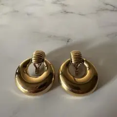 Monet ゴールド フープイヤリング