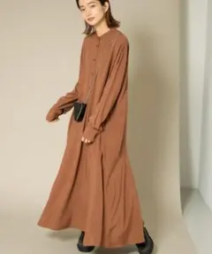 KBF 長袖 バンドカラーシャツワンピース CAMEL