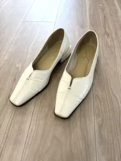 ルタロン　パンプス　23cmのサムネイル