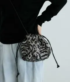 ADAM ET ROPE' スパンコール ミニ巾着