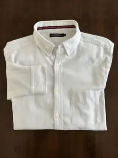 ボタンダウンシャツ