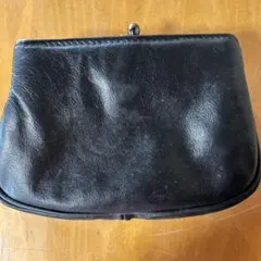 黒　がま口