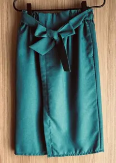 ロペピクニック リボンベルト付きタイトスカート